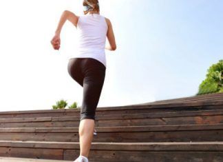 Escaleras funcionales Un equipo de investigadores del Instituto de Tecnología de Georgia, en Estados Unidos; han creado un dispositivo que facilita andar por las escaleras. Las particulares escaleras; almacenan energía, contribuyendo con el ahorro energético. El sistema; permite que se ahorre energía durante el descenso de una personas, mientas que este ahorro se gaste cuando se produzca un ascenso, de esta forma; se recicla y evita contribuir con la contaminación reinante en el mundo.