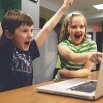 ¿Cómo afectan el cerebro los videojuegos? ¿Los videojuegos afectan la función cerebral en desarrollo? El día de hoy estudiamos algunas evidencias del campo científico que lo afirman.