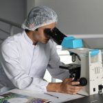 El microscopio, ¿Qué es y en qué consiste este instrumento?.