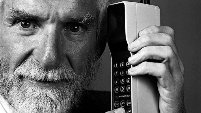 Martin Cooper inventor del teléfono celular