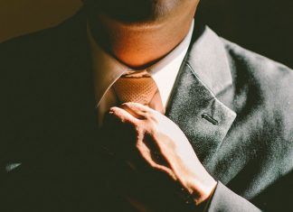 Las corbatas afectan tu salud y tu cerebro, así lo revela un estudio científico Las corbatas afectan la salud