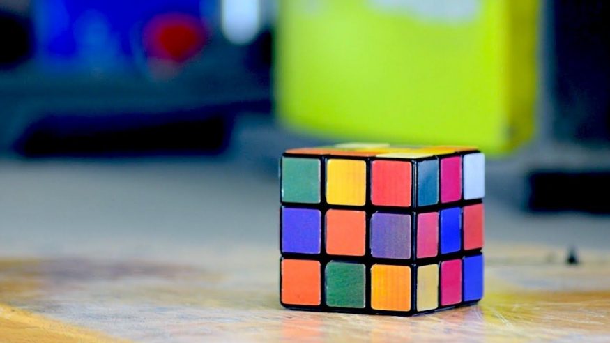 Un Cubo Rubik que se resuelve solo