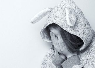 Que amigos cercanos se mueran daña más nuestra salud de lo que creemos amigos cercanos