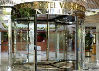 ventajas de las puertas automáticas para hoteles
